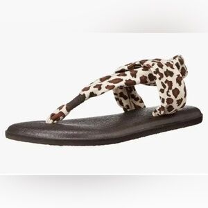 Sanuk Leopard Print Sandals with Black Soles Size 7*